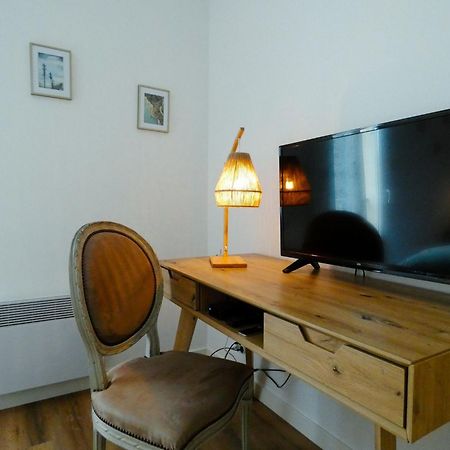 Chambre D'Hote L'Oree Des Buis Vouille  Exterior photo